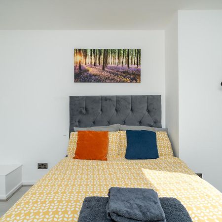 Private Room In London Enfield With Parking Esterno foto