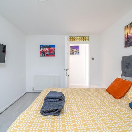 Private Room In London Enfield With Parking Esterno foto