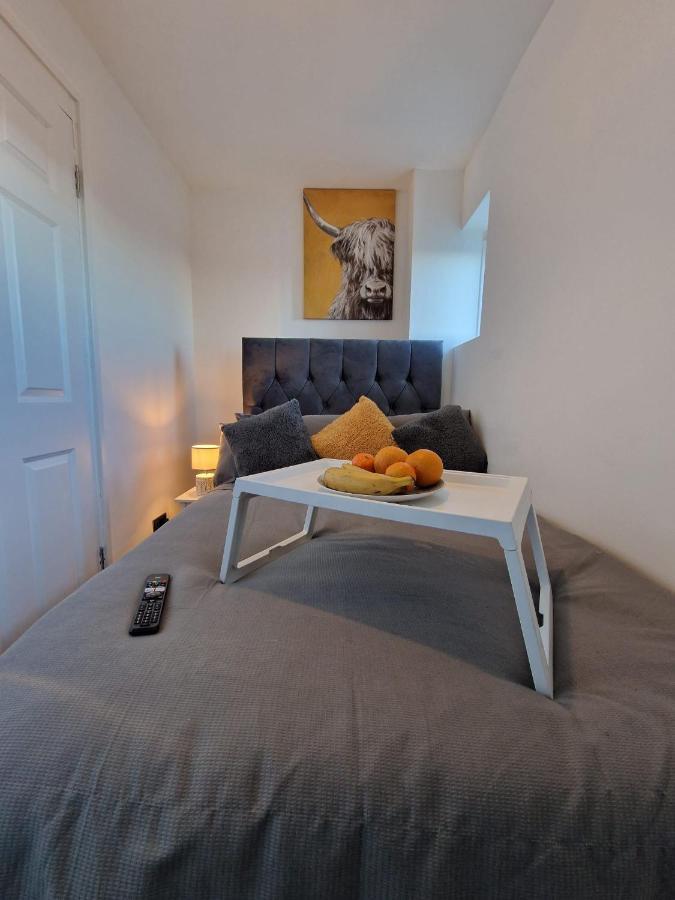Private Room In London Enfield With Parking Esterno foto